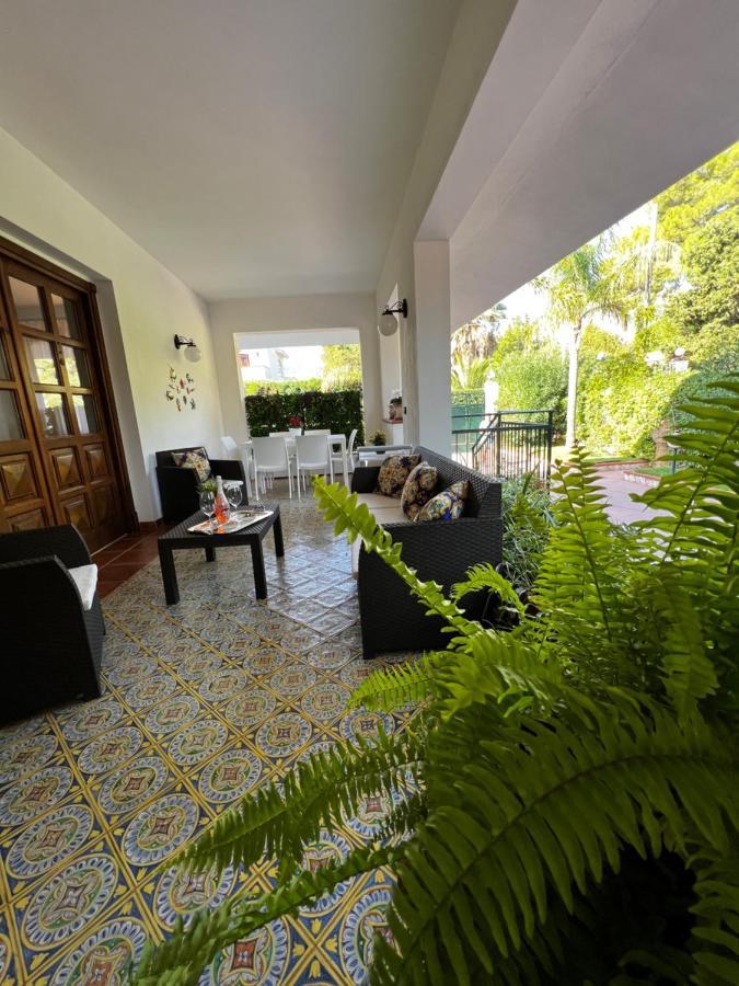 Villa Fugari Mondello Palermo Eksteriør billede