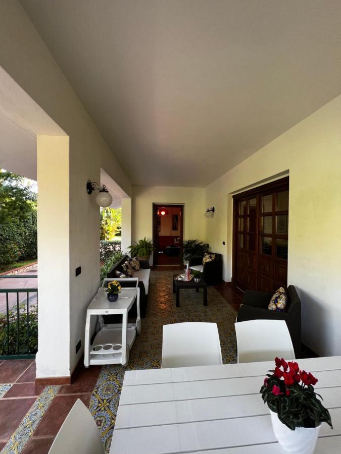 Villa Fugari Mondello Palermo Eksteriør billede