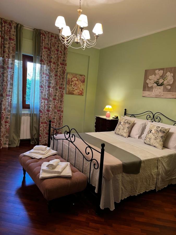 Villa Fugari Mondello Palermo Eksteriør billede
