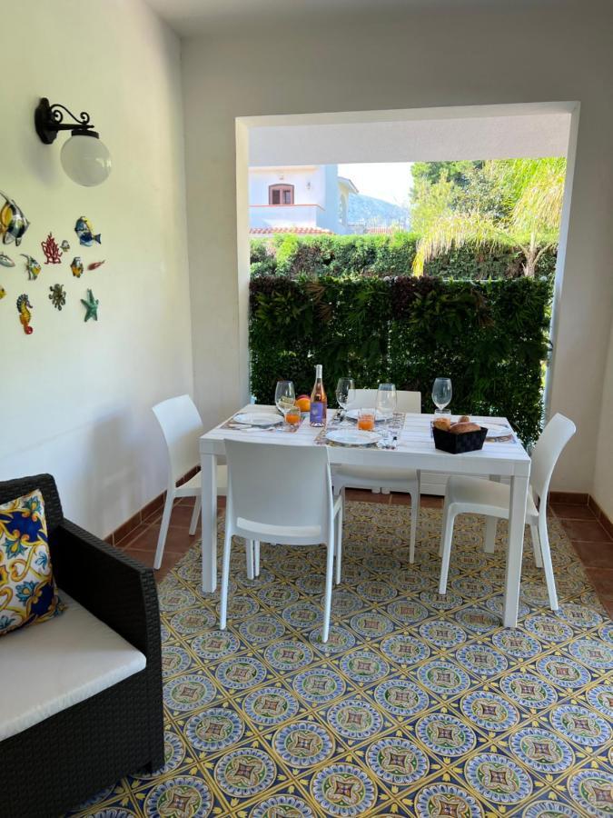 Villa Fugari Mondello Palermo Eksteriør billede