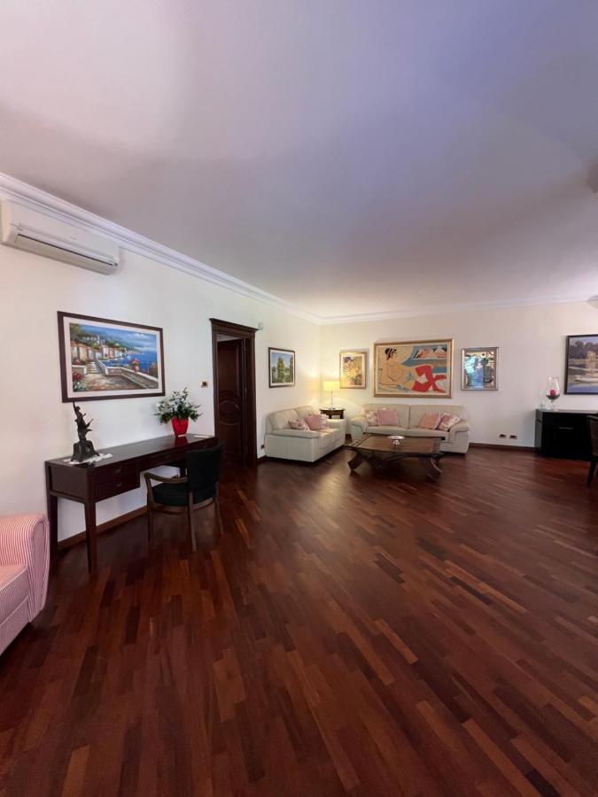 Villa Fugari Mondello Palermo Eksteriør billede